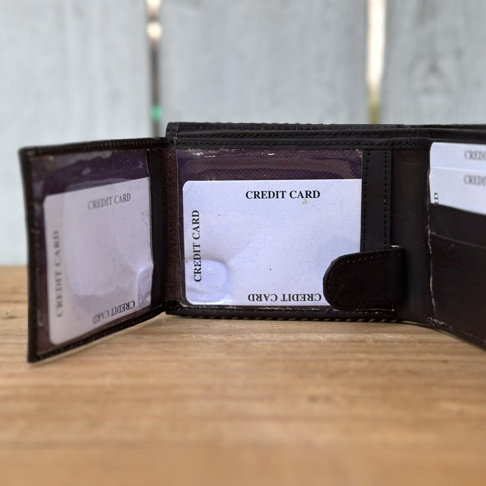 Cartera Vaquera Café de Caballo con Pelo de Res y Grecas Bordadas - Carteras Vaqueras Mexicanas (6)