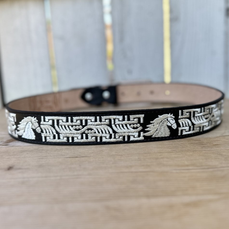 Cinturon Vaquero Negro Caballo 13130 - Cinturones Vaqueros Negros para Hombre - Cinturones Vaqueros Bordados Mexicanos (5)