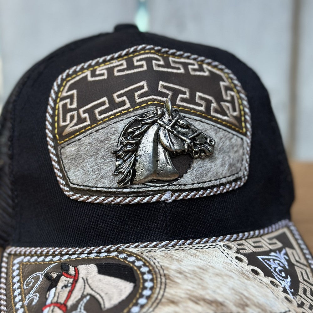 Gorra Vaquera Negra con Cabeza de Caballo #2 - Gorras Artesanales Mexicanas (3)