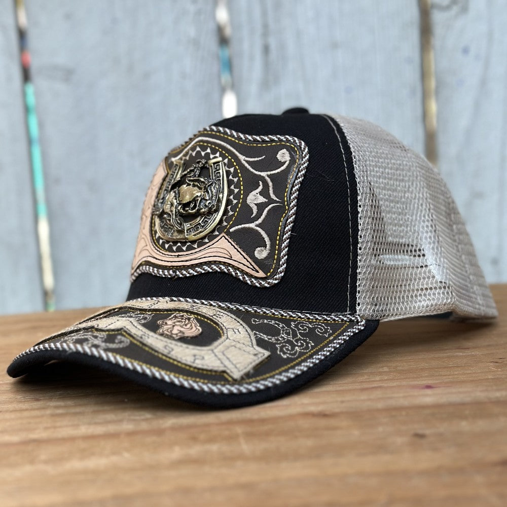 Gorra Vaquera Negra con Jinete y Herradura - Gorras Artesanales Mexicanas (3)