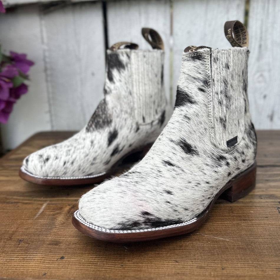 Boot Botas Pelo Blancas Charro Boots In Cowhide With A Square Toe