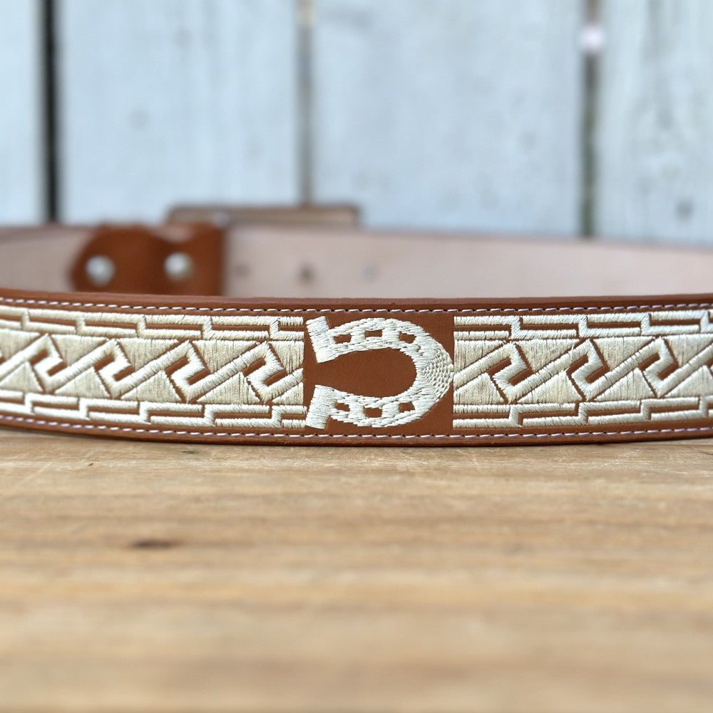 Cinturón Vaquero "Herradura" Color Natural con Bordado para Hombre | 1 1/2" de ancho