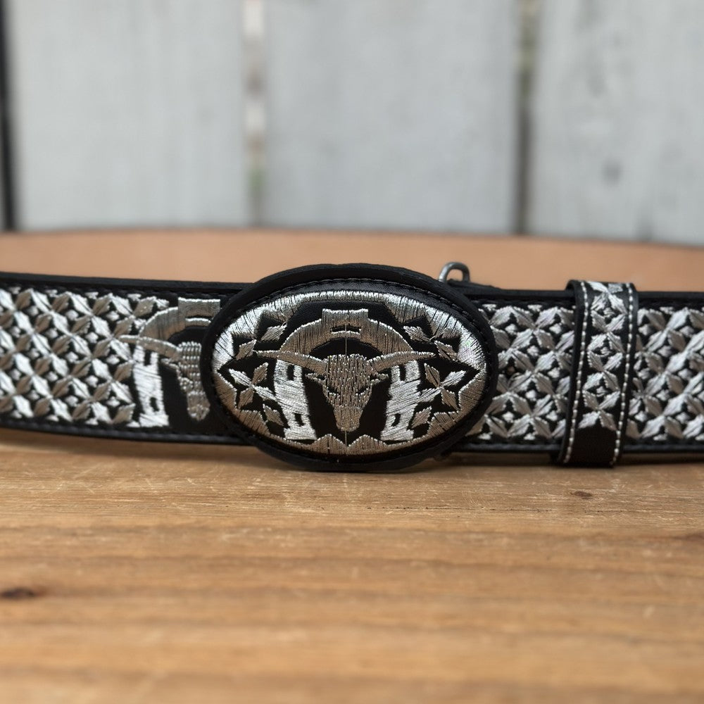 Cinturón Vaquero Negro "Toro de Suerte" de 2" - Cinturones Vaqueros para Hombre - Cinturones Vaqueros Mexicanos (2)