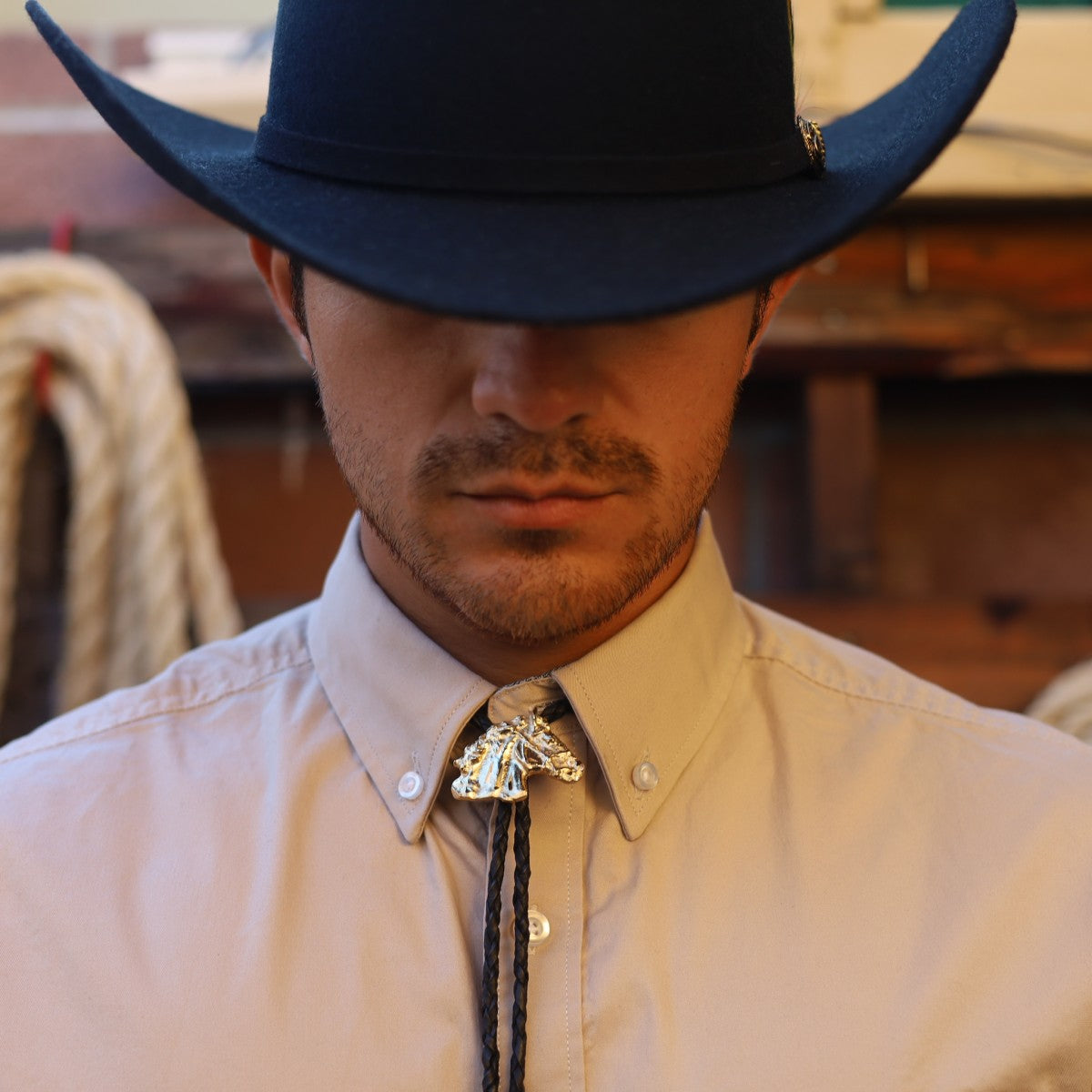 Corbatin con Cabeza de Caballo Dorado - Corbatines Vaqueros para Hombre (3)