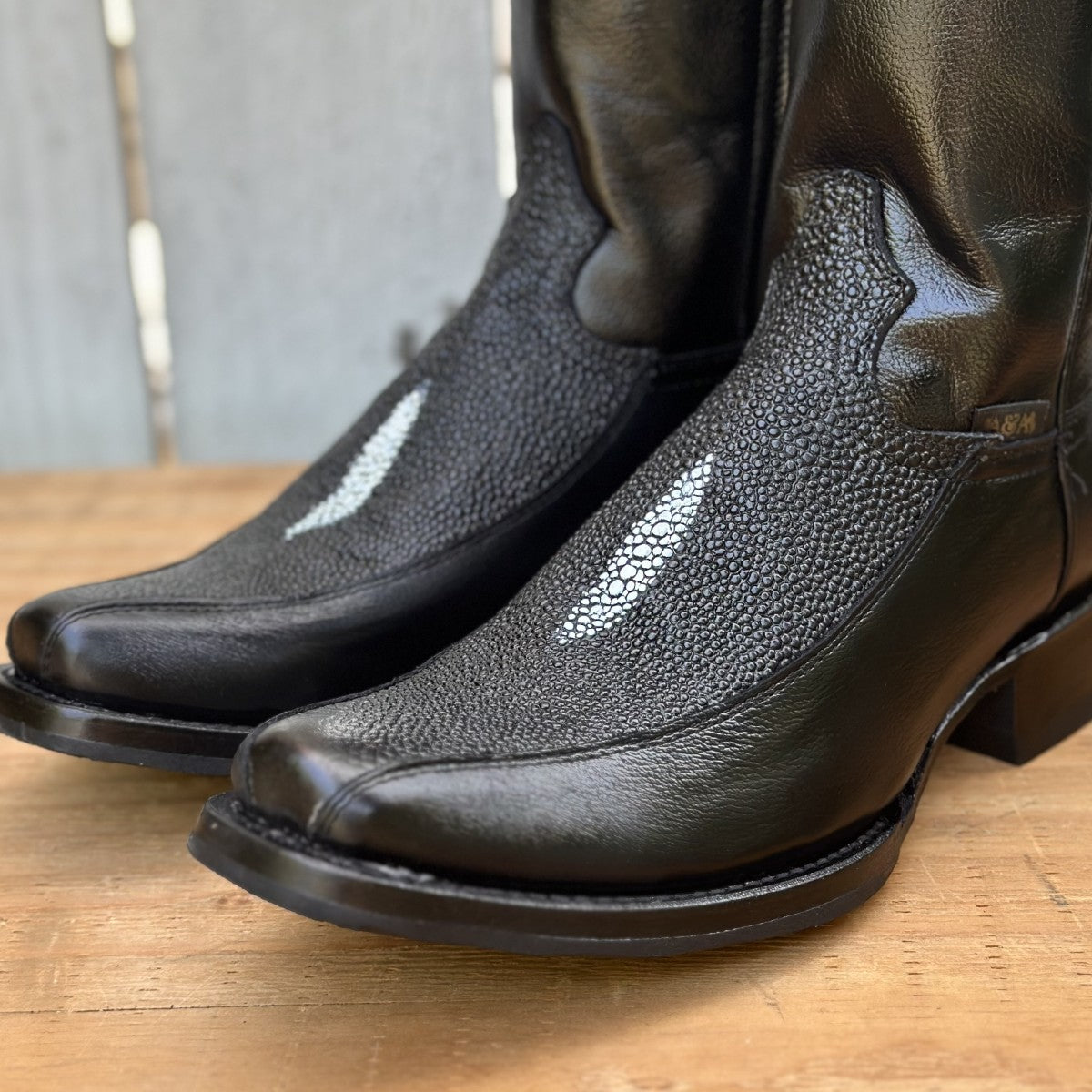 DA-Fresno Faux Stingray Black - Exotic Western Boots for Men