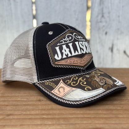 Gorra Negra y Beige de Jalisco con Bordado de Caballo | Gorras Mexicanas Artesanales
