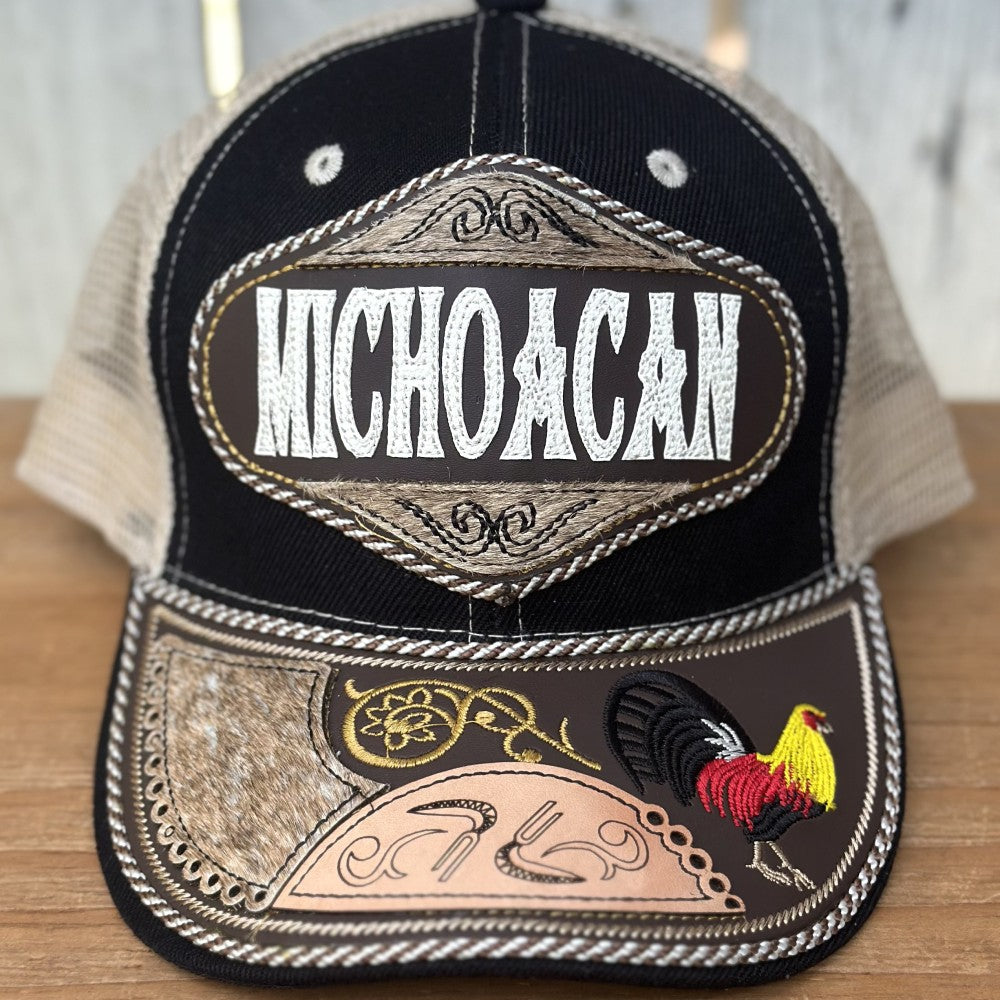 Gorra Negra y Beige de Michoacán con Bordado de Gallo
