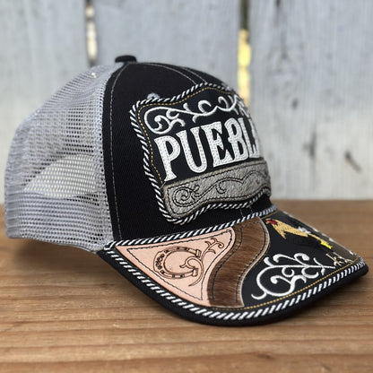 Gorra Negra y Gris de Puebla con Bordado de Gallo