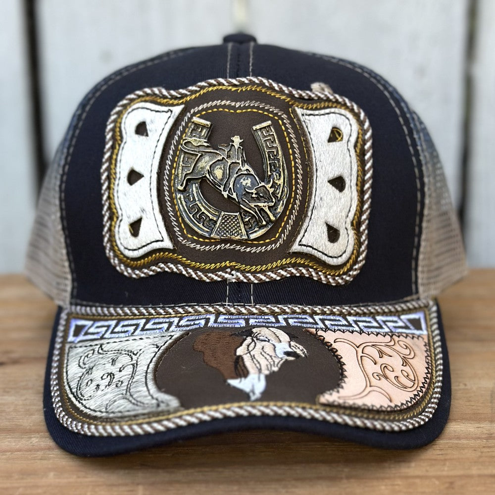Gorra Vaquera Azul Marino y Beige con Jinete y Herradura | Gorras Artesanales Mexicanas