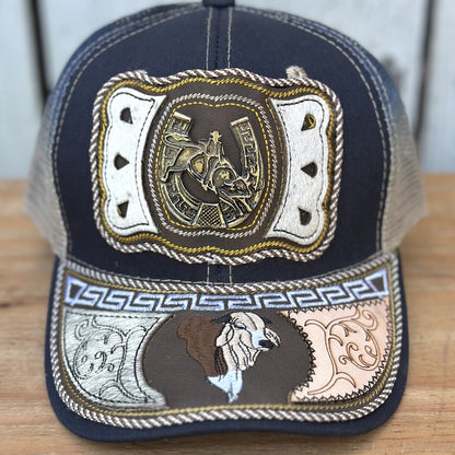 Gorra Vaquera Azul Marino y Beige con Jinete y Herradura | Gorras Artesanales Mexicanas