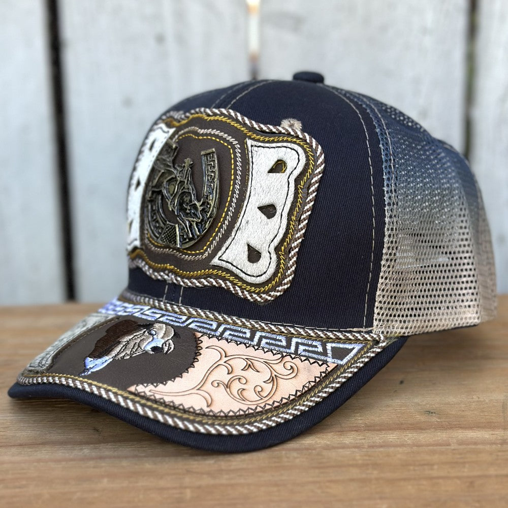 Gorra Vaquera Azul Marino y Beige con Jinete y Herradura | Gorras Artesanales Mexicanas