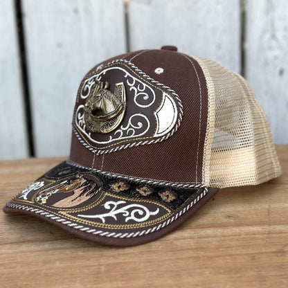 Gorra Vaquera Cafe y Beige con Caballo y Herradura | Gorras Artesanales Mexicanas