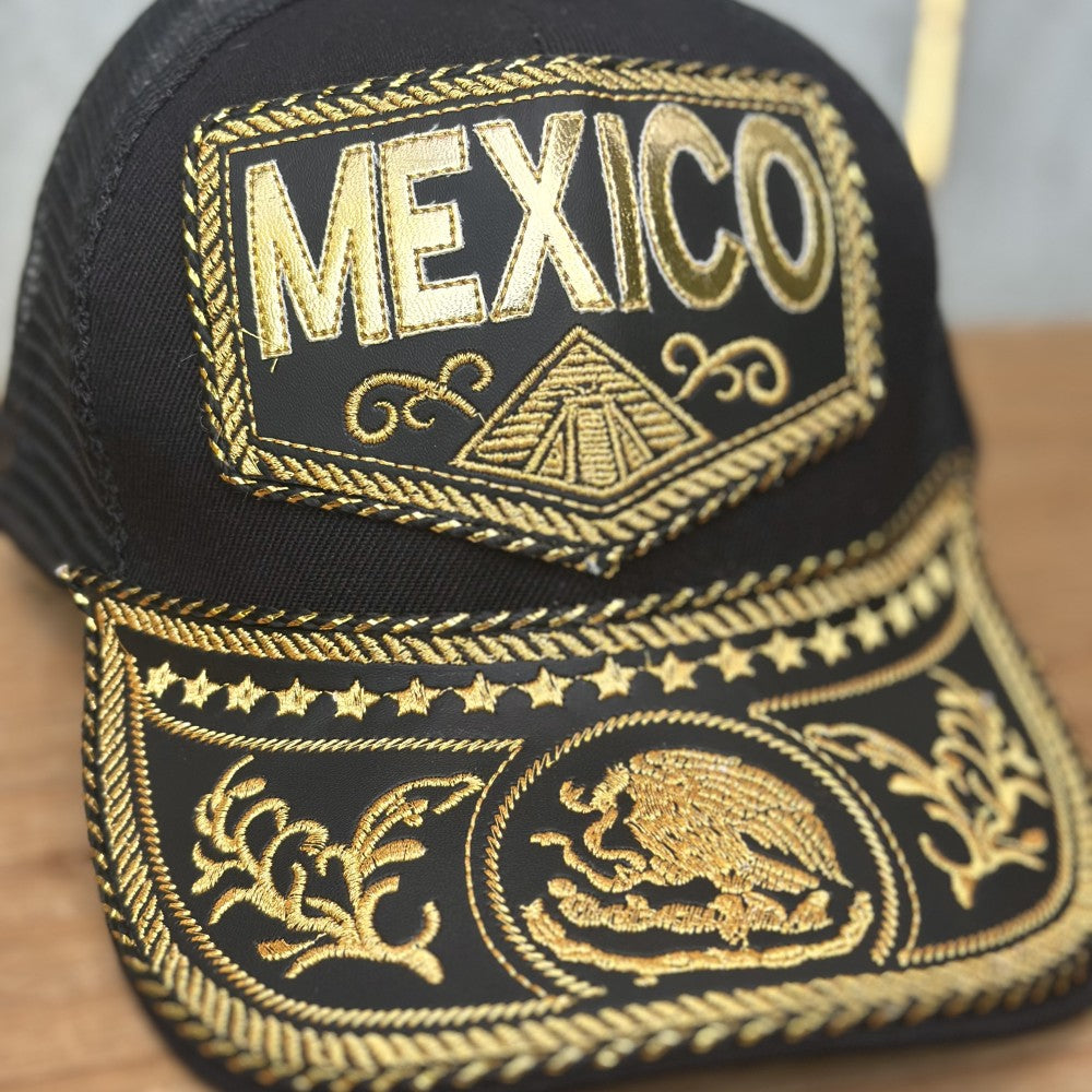 Gorra Vaquera Artesanal Negra “México de Oro” con Bordado Dorado y Águila Mexicana en la Visera | Gorras Mexicanas (3)