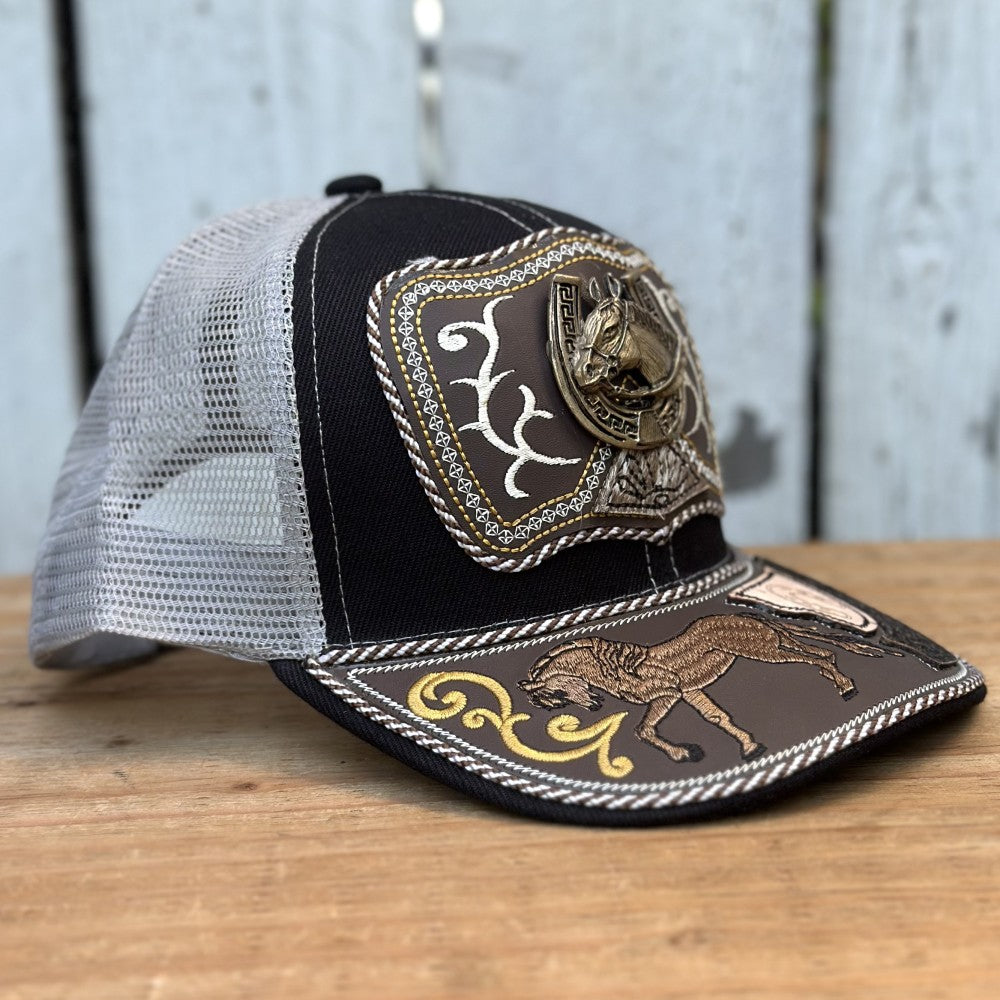 Gorra Vaquera Negra y Gris con Caballo y Herradura #3 | Gorras Artesanales Mexicanas