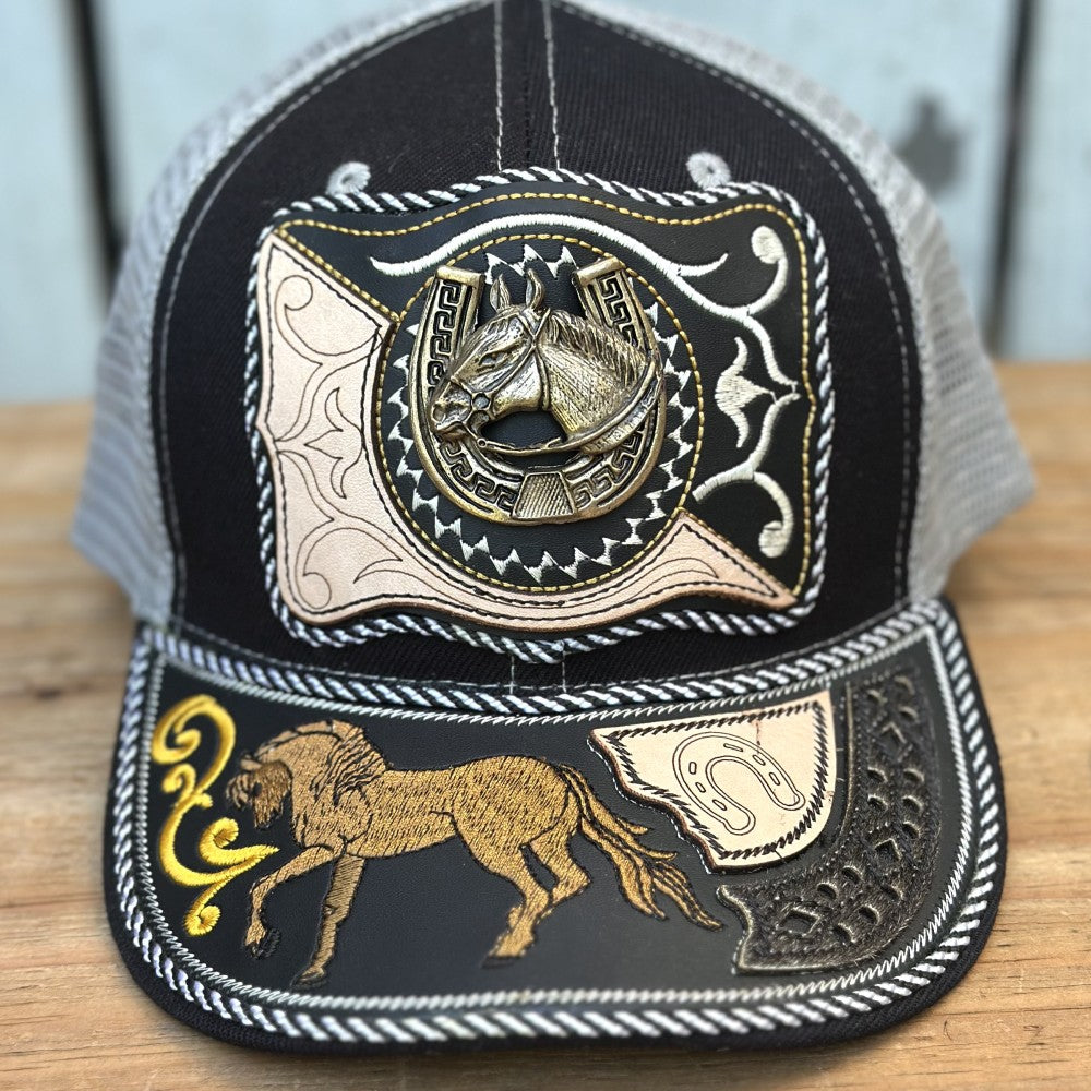 Gorra Vaquera Negra y Gris con Caballo y Herradura #2 | Gorras Artesanales Mexicanas