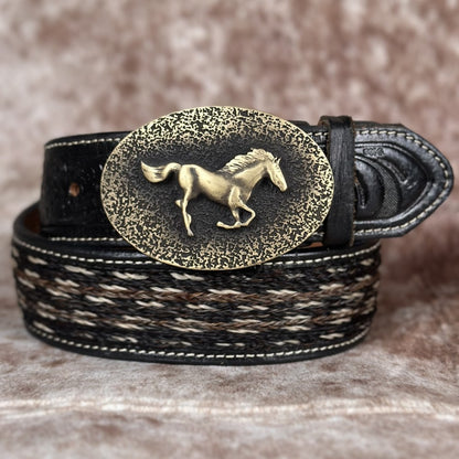 Hebilla Vaquera “El Potro Dorado” Ovalada con Caballo en Relieve - Hebillas Vaqueras Mexicanas para Cinturon (2)