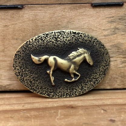 Hebilla Vaquera “El Potro Dorado” Ovalada con Caballo en Relieve - Hebillas Vaqueras Mexicanas para Cinturon (5)