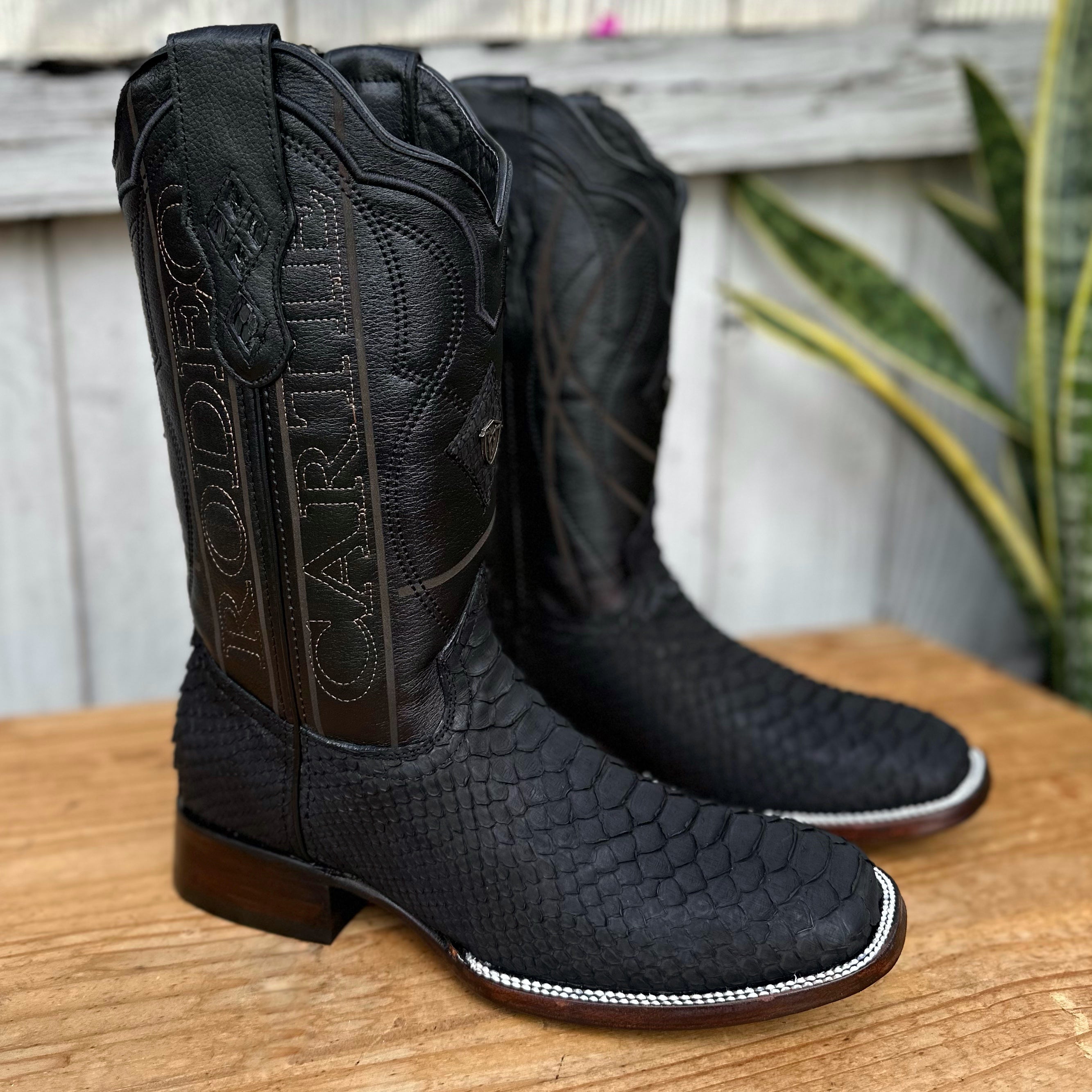 RC-Python Black - Exotic Cowboy Boots for Men - Python Boots
