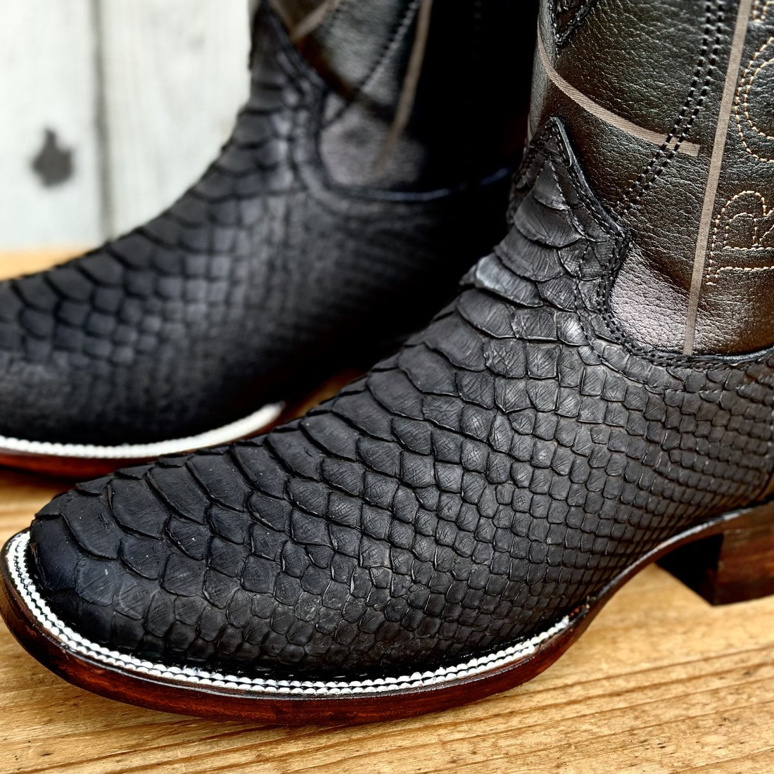 RC-Python Black - Exotic Cowboy Boots for Men - Python Boots